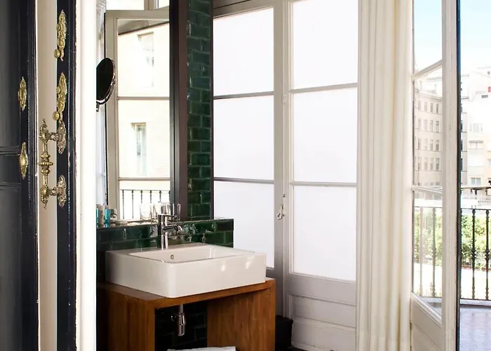 Hotel Praktik Rambla 3*